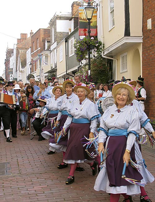 Rochester Sweeps Festival - Urlaub in Schottland oder England günstige buchen