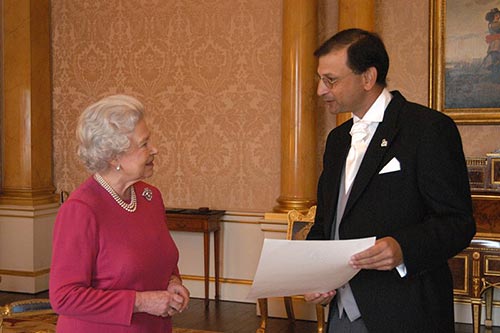 Seit mehr als 60 Jahren hält Queen Elizabeth auf dem englischen Thron die Zügel in der Hand.