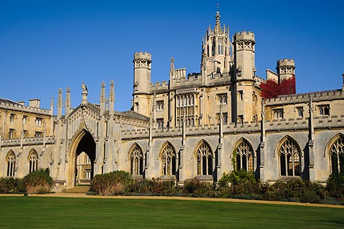 Tolle Kulisse zum Studieren in England: St. John's College in Cambridge