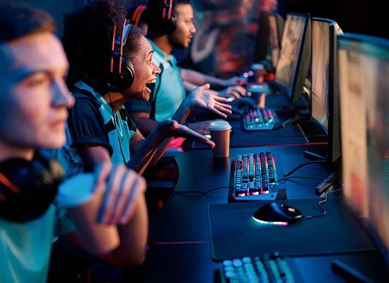 Verschieden Gaming-Events finden in London statt und begeistern Jugendliche und Gamer aus der ganzen Welt.