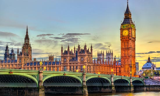 London - die britische Hauptstadt begeistert Touristen vor allem durch ihre Vielseitigkeit und den Reichtum an Sehenswürdigkeiten.