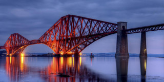 Forth Bridge - imposantes Bauwerk an Schottlands Küste