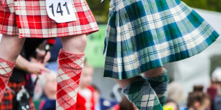 Bei den Highland Games schottische Kultur erleben